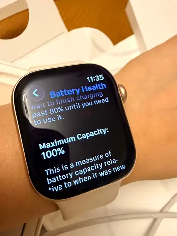 Apple Watch series 10 42mm rose gold with 100% Battery Health in warranty