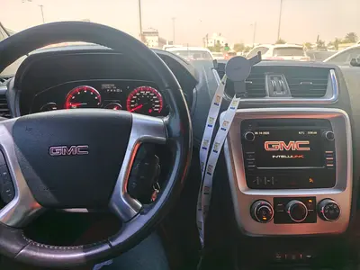 GMC Acadia SLE 2016 | GCC Specs | Well Maintained