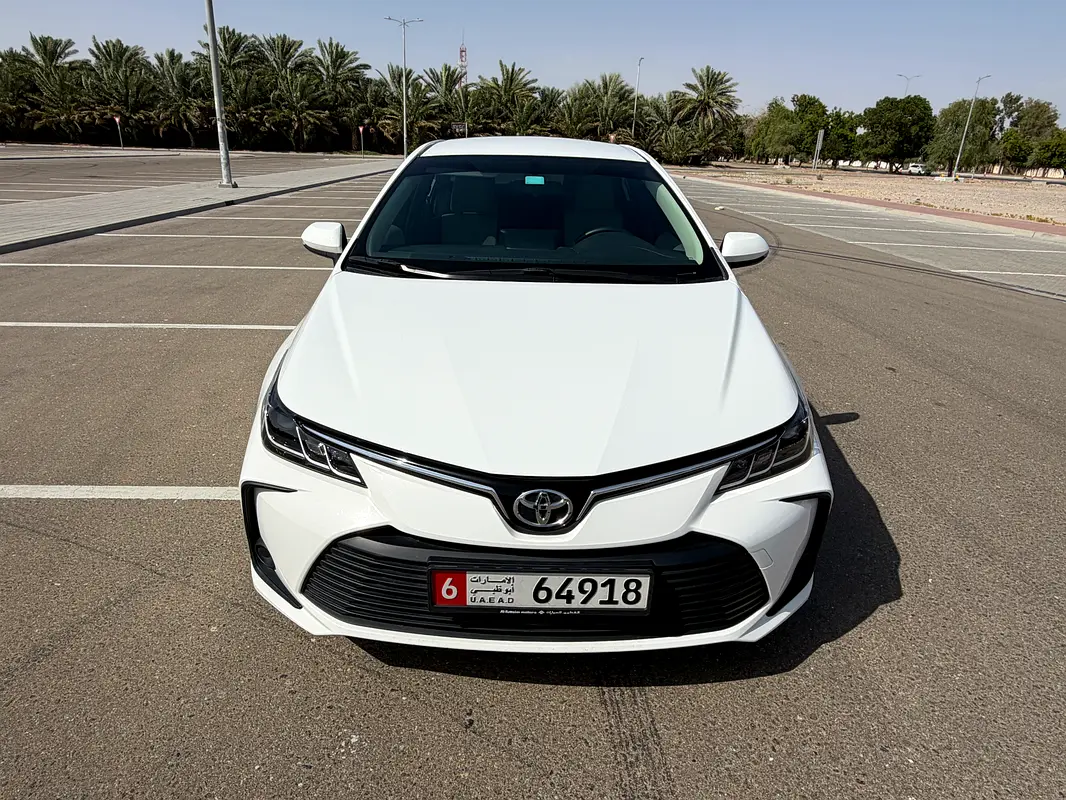 Toyota Corolla 2024 — photo 1 of 13