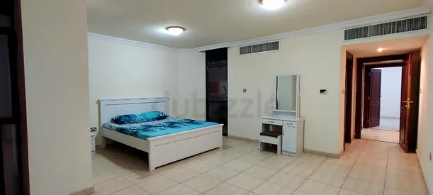FULLY FURNISHED MASTER BEDROOM AVAILABLE IN KHALIDIYA
