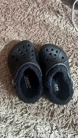 Crocs NEW size C6-7 kids boy girl shoes slippers 23 eu