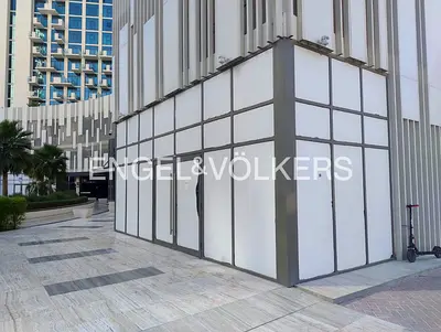 Prime Location. F&B Unit. Vacant