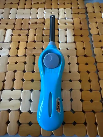BIC long-reach utility lighter - light blue, gently used