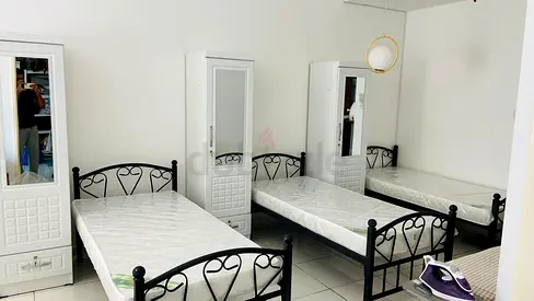 Bed Space available in port Saeed near Deira City Centre