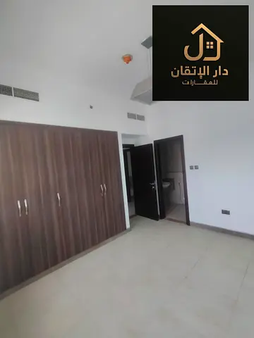🏡 **غرفتين وصالة للإيجار السنوي في القاسمية / الرولة** 🏡