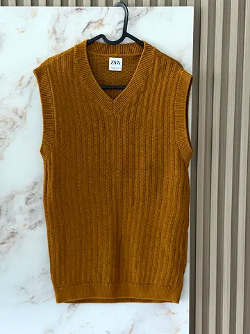 Zara Vest