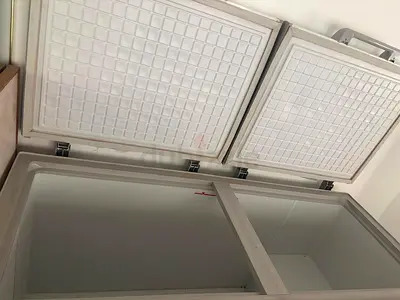Large chest freezer / deep freezer - good condition