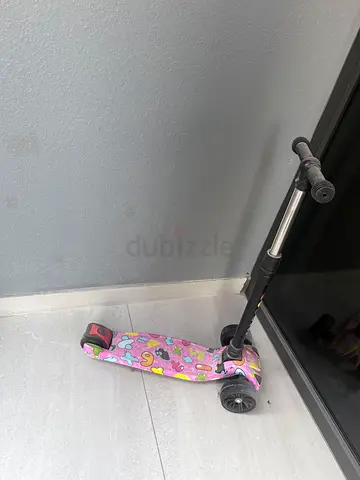 Kids 3-Wheel Scooter with Adjustable Handlebar (Pink Pattern)