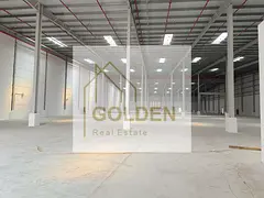 A large warehouse for rent with high operational specifications, combining ample space, a competitiv