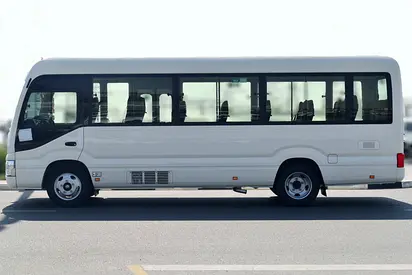 2025 Toyota COASTER — фото 4
