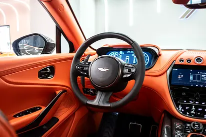 2023 Aston Martin DBX 缩略图 8