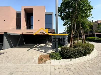 ✨ Experience Nature & Luxury | 3BR Townhouse with Beautiful Garden | Masaar