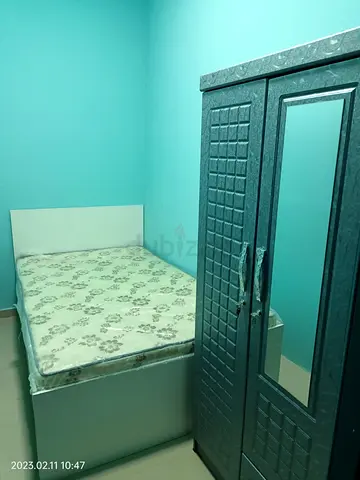 Satwa couples partition room near Fakri centre