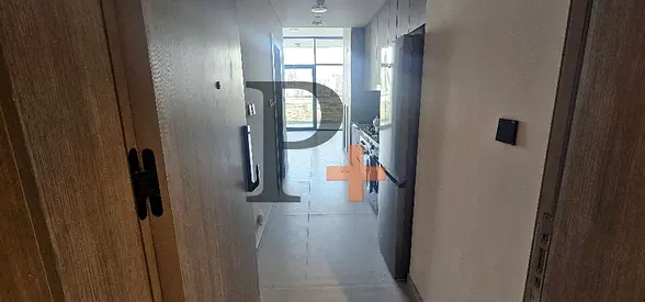 NEW Spacious Layout Studio With kitchen appliances