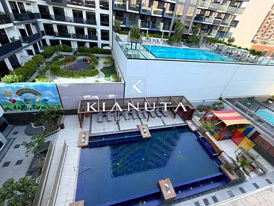 SPACIOUS | POOL VIEW | VACANT | PRIME LOCATION
