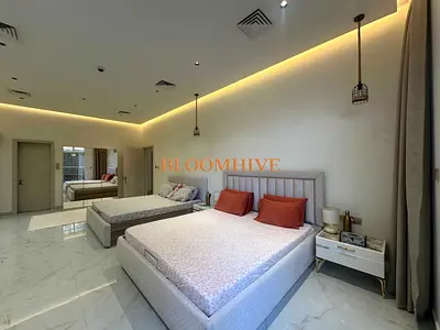 1275 SQFT HIGH END UPGRADED BRAND READY TO MOVE IN