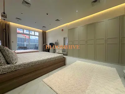 1275 SQFT HIGH END UPGRADED GROUND FLOOR READY TO MOVE IN