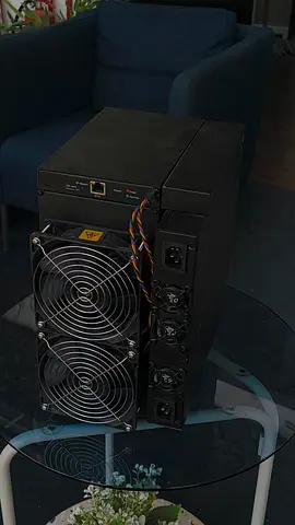 Antminer S17+ 73Th