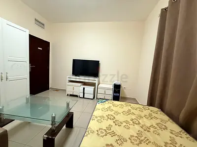 Private Room for single Female with TV