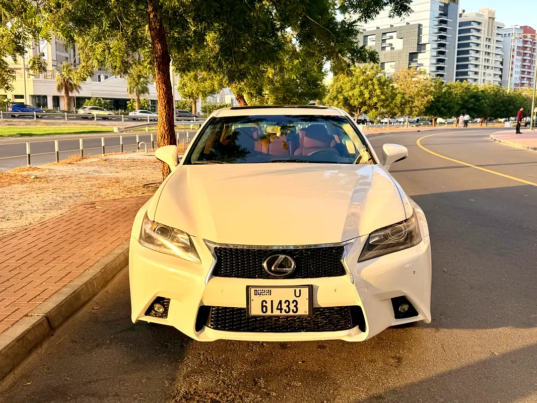 Lexus GS-Series 2015 — photo 1 of 19