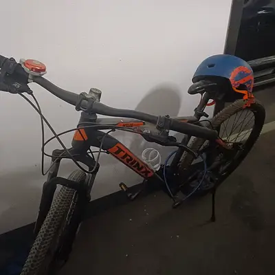 Trinx Cycle with Helmet