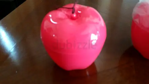 Apple fruit pink containers