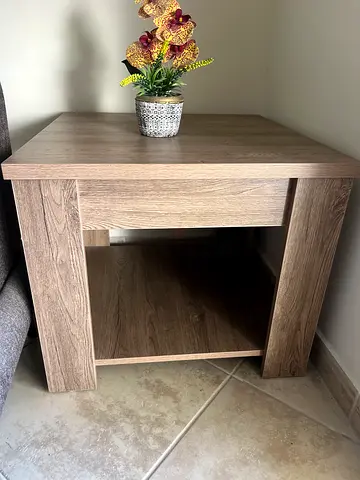 Wooden side table in oak finish