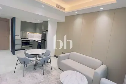 Spacious Interior |Walk In Wardrobe |Modern Design