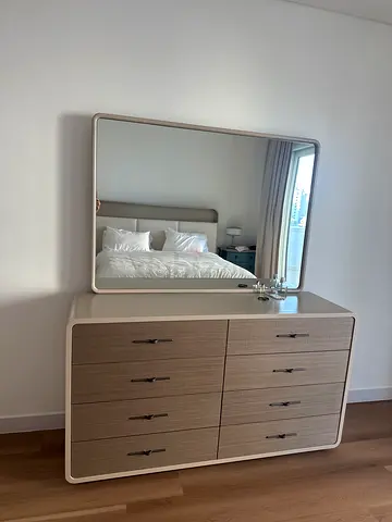 Light wood 6-drawer dresser with mirror - good condition
