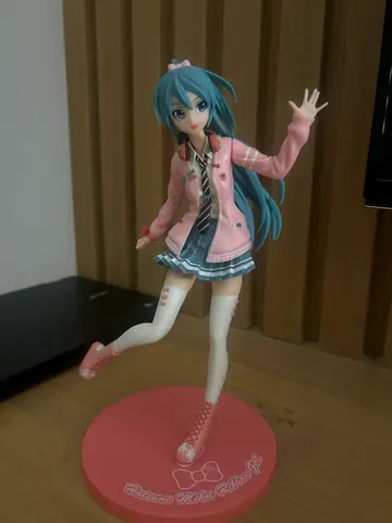 Hatsune Miku Anime Figurine