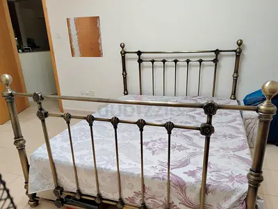 Bed for sale with mattress free