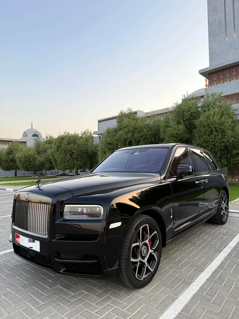 Rolls-Royce Cullinan 2021 — photo 1 of 10