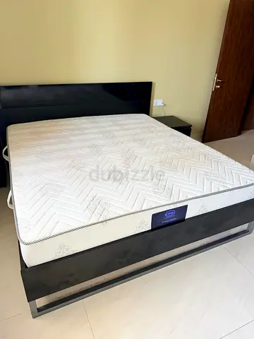 Memory Foam Mattress. Very good condition. 30cm thickness