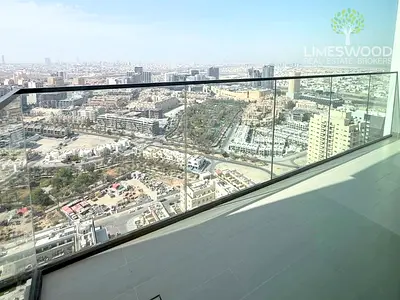 High Floor 1 Bedroom Apartment with Kitchen Appliances