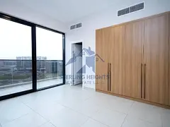 Smart &amp; Spacious 2BR| Freehold | Ready to move