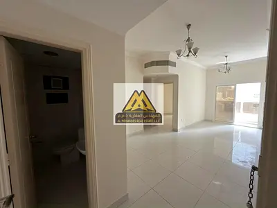 فرصة مميزة للإيجار السنوي في منطقة النعيمية 1 بعجمان، شقة واسعة بمساحة كبيرة وتصميم عملي يوفر الراحة والخصوصية للعائلات، وتقع في موقع حيوي تتوفر به جم
