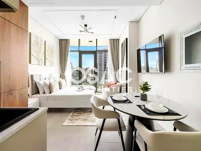 Spacious | Stunning Marina & Sunset Views | Vacant