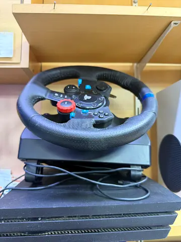 PlayStation 4 pro with Ligitech Steering