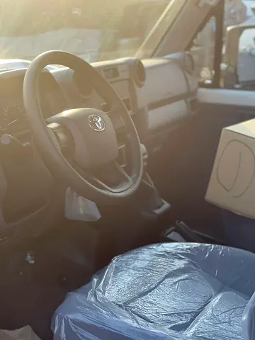 2026 Toyota LAND CRUISER 70 SERIES — миниатюра 8