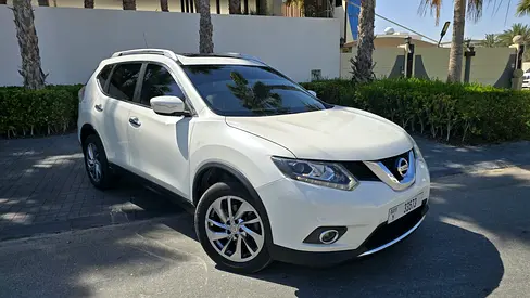 Nissan X-Trail 2017 SL | GCC Specs | Panoramic Roof | Leather Seats