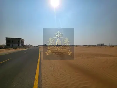 للبيع فى الشارقه   منطقه بساتين الزبير   قطعه ارض سكنيه / مساحه الارض :5000 قدم   موقع مميز جدا / على شارع 18 متر   تصريح : ارضى + 2   تملك حر لجميع ا