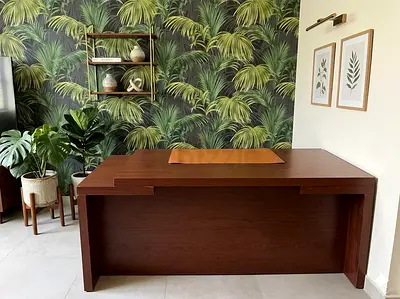 Office table