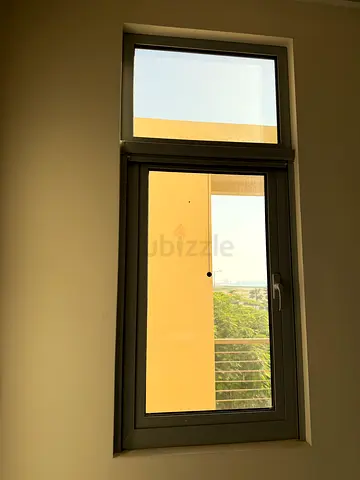 Aluminum window