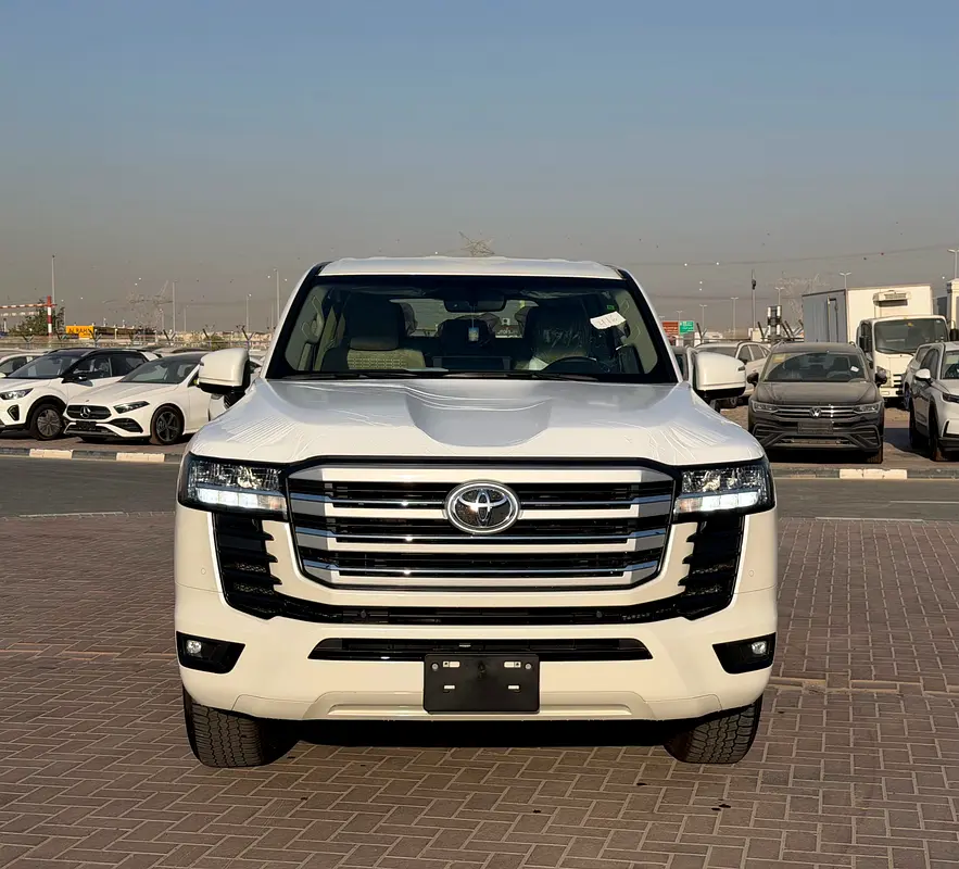 Toyota Land Cruiser 2026 — photo 1 of 15