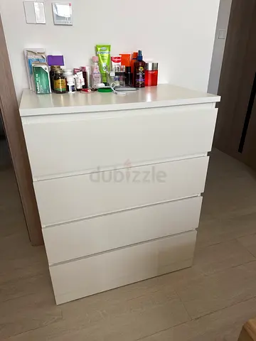 IKEA 6-drawer white dresser - good condition