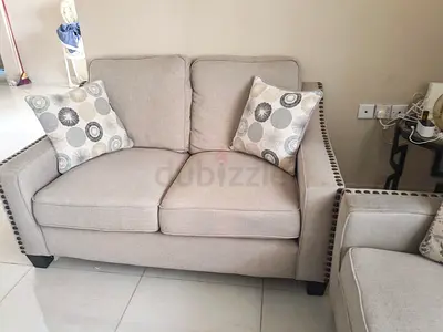Guests Sofa Set