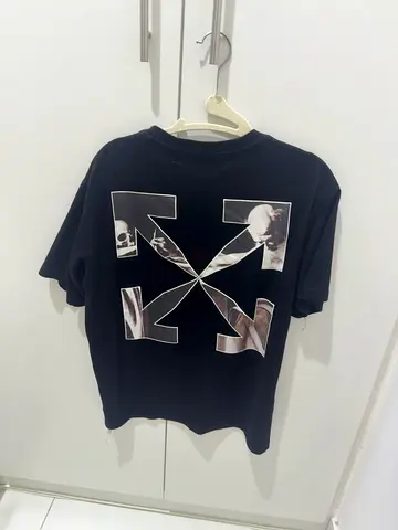 OFF-WHITE Caravag Arrow Over T-Shirt