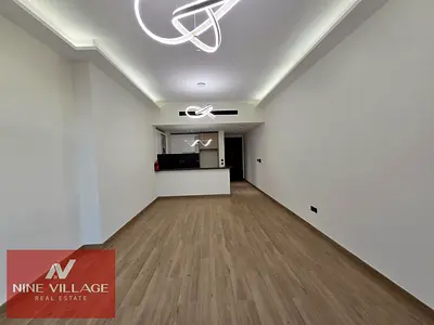 شقة حديثة بغرفتي نوم | ويستفيو جاردن JVC | شرفة وإطلالات على المدينة