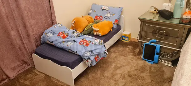 New toddler bed with mattress 130x70cm