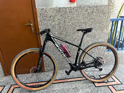 Carbon MTB Medium Frame